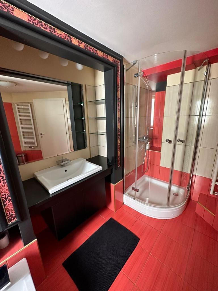 Jacuzzi Apartment - Center Zagabria Esterno foto