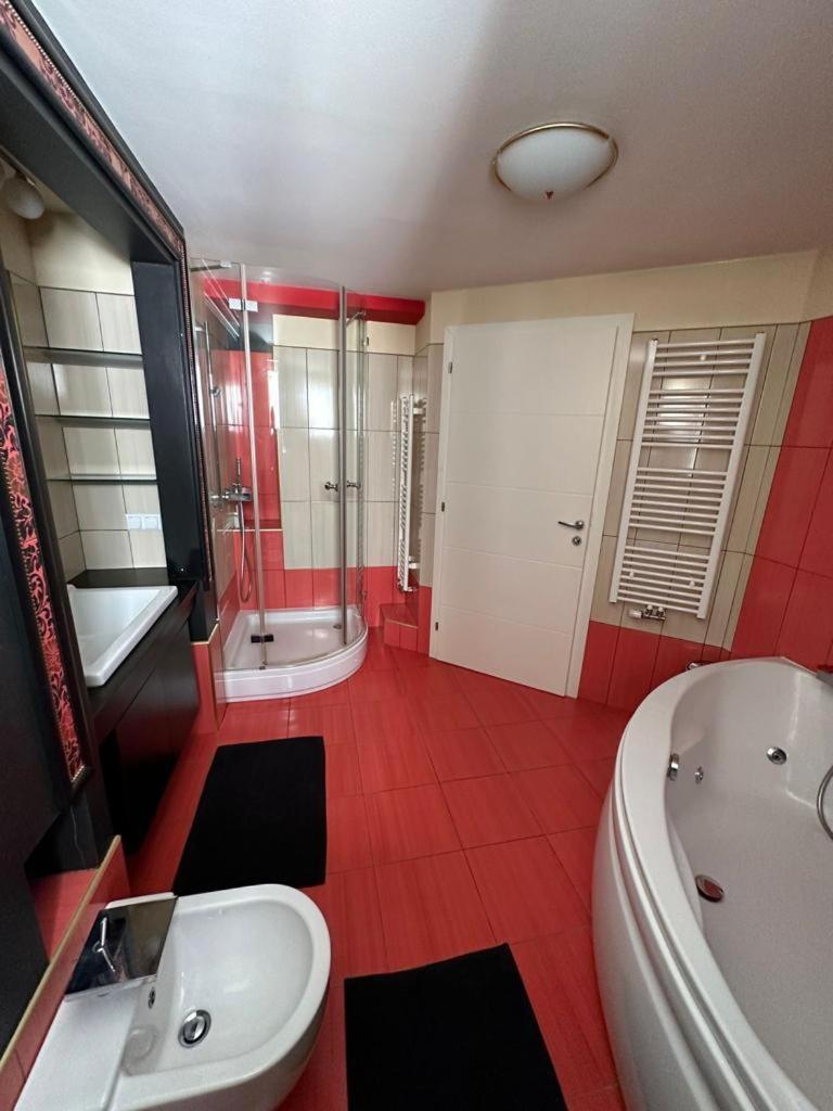 Jacuzzi Apartment - Center Zagabria Esterno foto